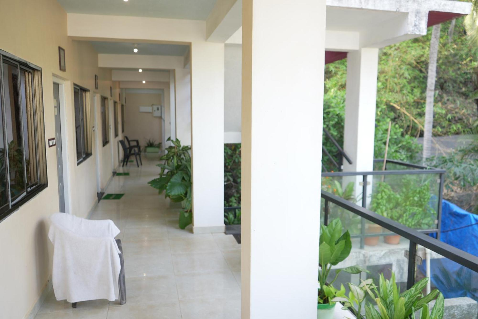 This Is It Beachfront - Rooms, Cafe & Events 阿姆波尔 外观 照片