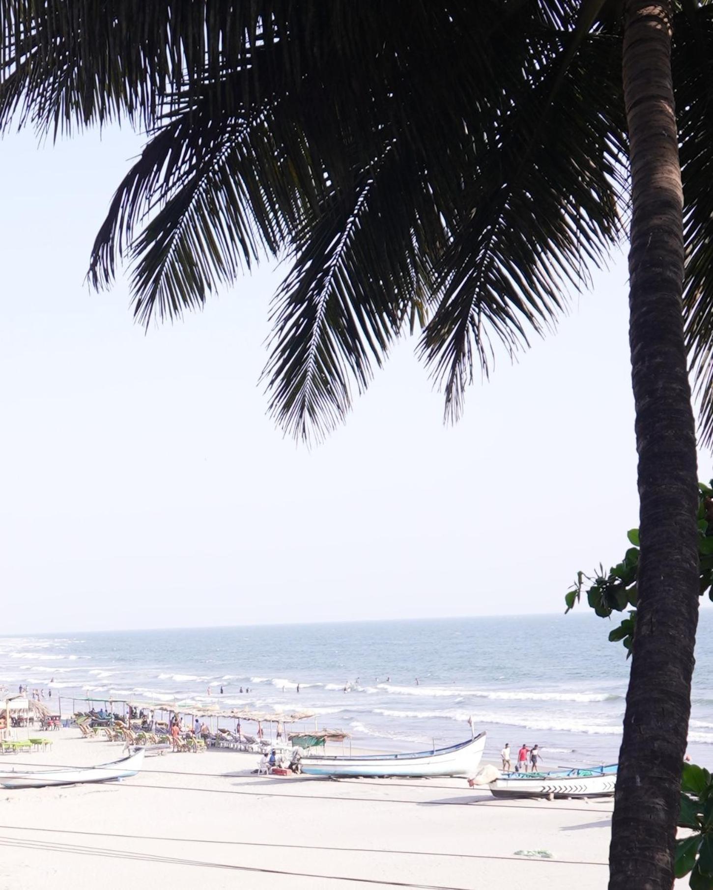 This Is It Beachfront - Rooms, Cafe & Events 阿姆波尔 外观 照片