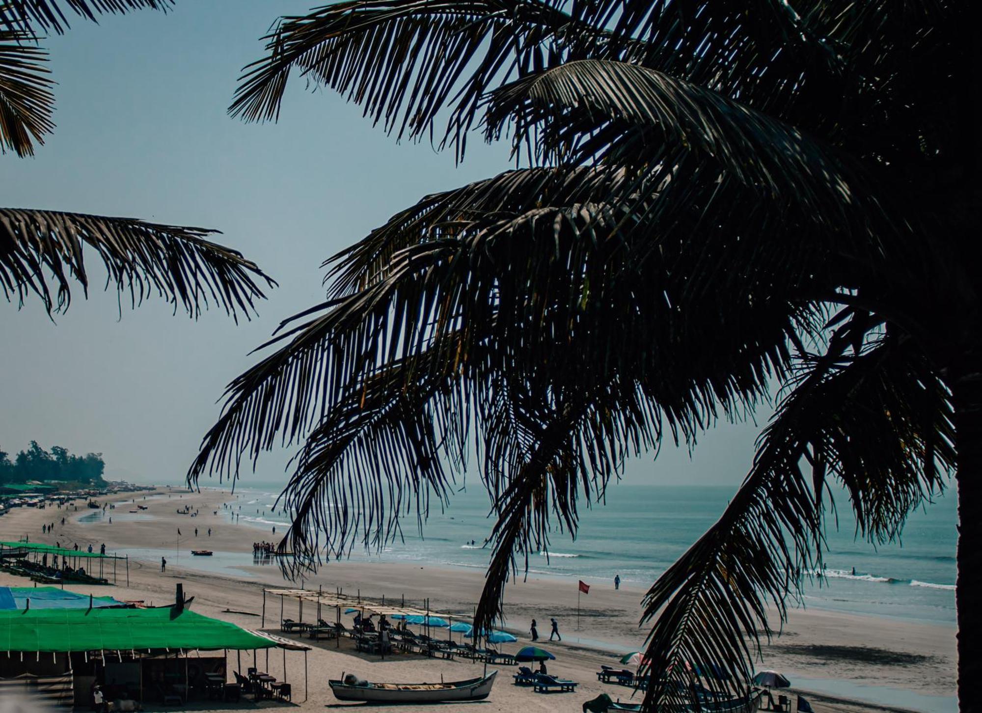 This Is It Beachfront - Rooms, Cafe & Events 阿姆波尔 外观 照片
