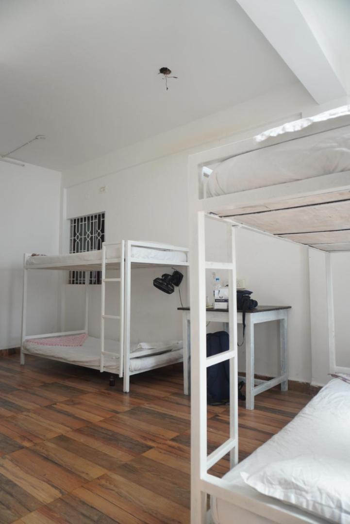 This Is It Beachfront - Rooms, Cafe & Events 阿姆波尔 外观 照片